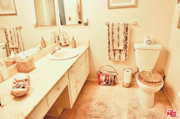 North Hills, CA 91343,10240 Ruffner Ave