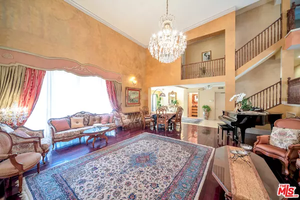 Woodland Hills, CA 91364,4854 Winnetka Ave