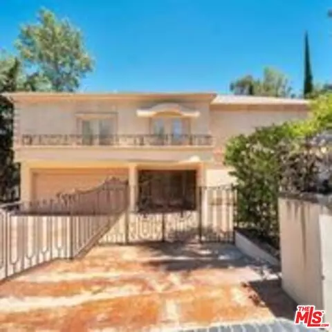 Woodland Hills, CA 91364,4854 Winnetka Ave