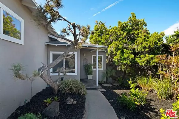 San Pedro, CA 90731,712 W 26Th St