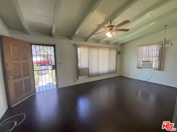 Corona, CA 92879,1201 Lime St