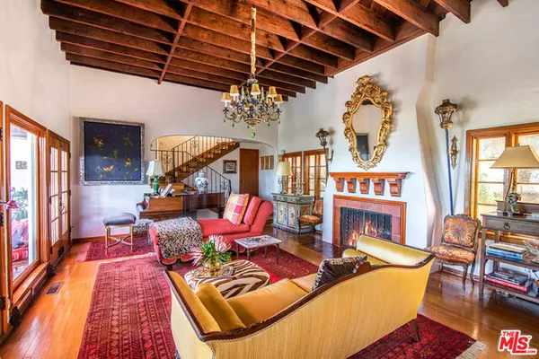 Los Angeles, CA 90069,8251 Roxbury Rd