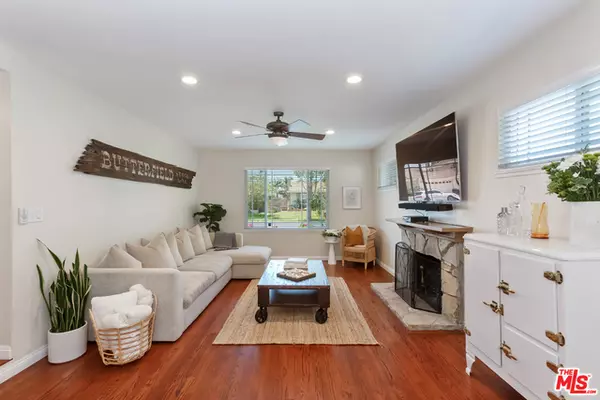 Huntington Beach, CA 92649,17372 Breda Ln