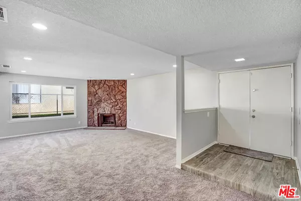 Victorville, CA 92395,13699 Oakmont Dr