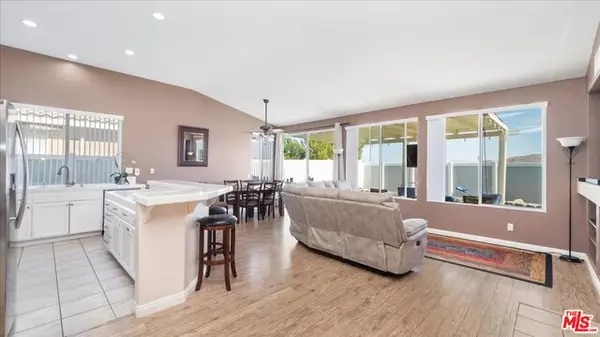 Corona, CA 92883,27431 Eagles Nest Dr