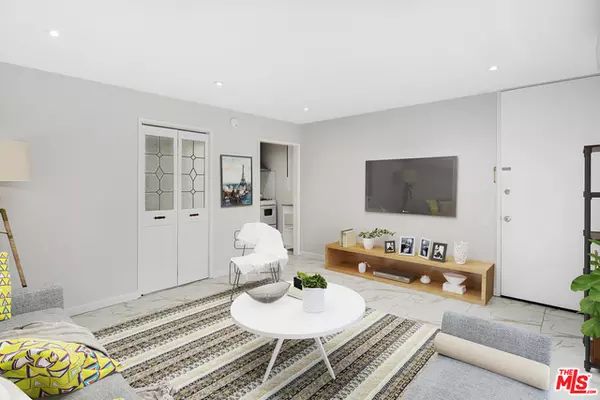 Westlake Village, CA 91361,31577 Lindero Canyon Rd ##1