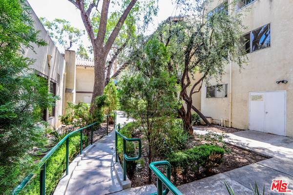 Encino, CA 91316,5460 White Oak Ave #G114