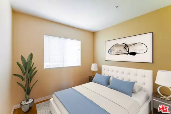 Simi Valley, CA 93065,261 Edgemire LN