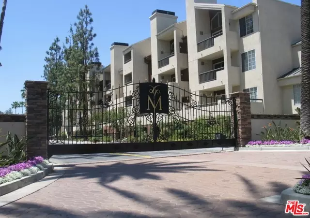 Woodland Hills, CA 91367,5540 OWENSMOUTH AVE #110
