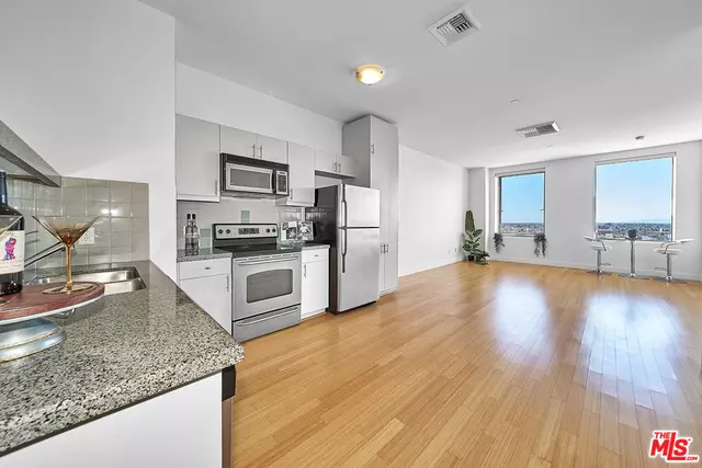 3810 Wilshire Blvd #1009, Los Angeles, CA 90010