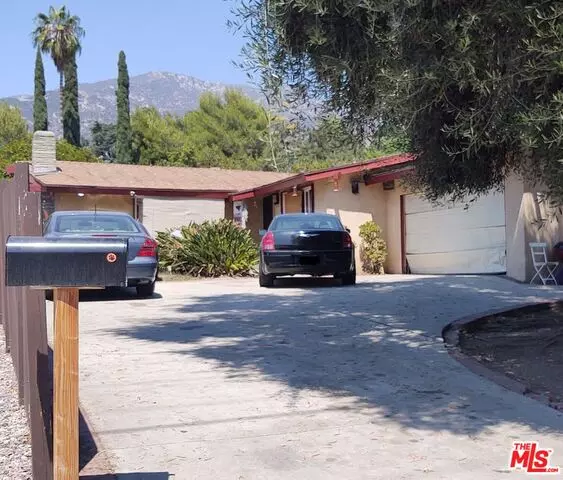 227 E Altadena Dr, Altadena, CA 91001