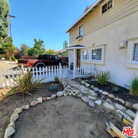 9219 Notre Dame Ave, Chatsworth, CA 91311