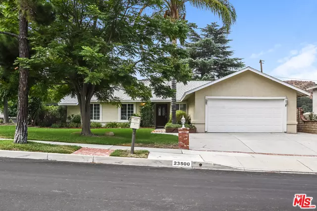 23500 Canerwell St, Santa Clarita, CA 91321