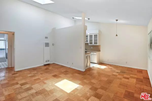 Santa Monica, CA 90403,629 Idaho Ave #14