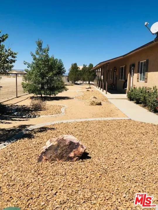 Lancaster, CA 93536,7215 W Avenue A8