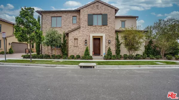 124 Toretta, Irvine, CA 92602