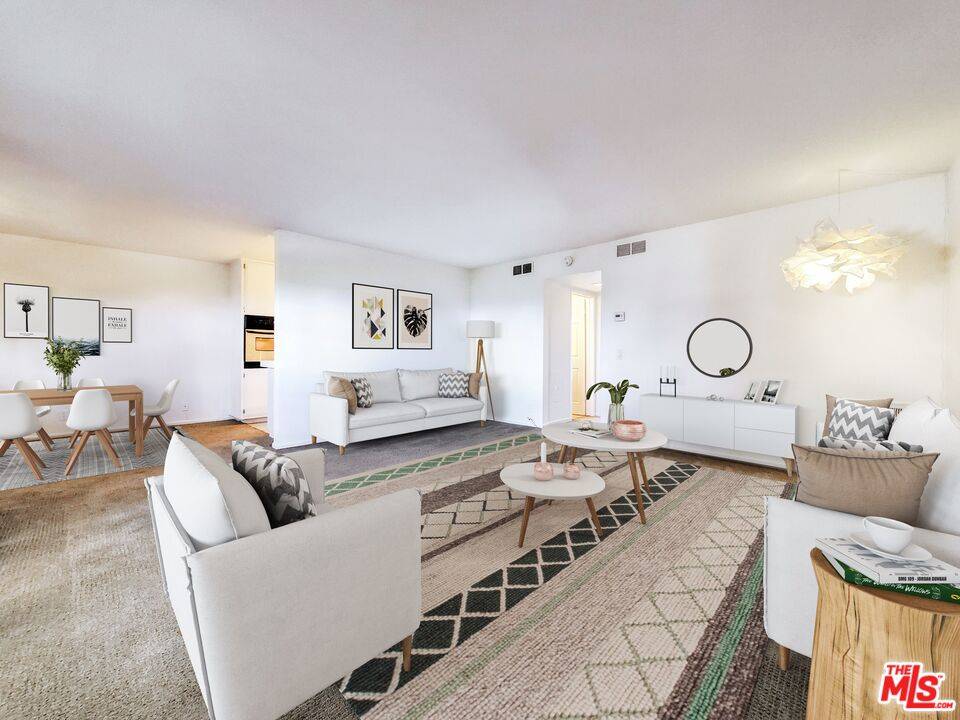 West Hollywood, CA 90069,1023 Hancock Ave #212