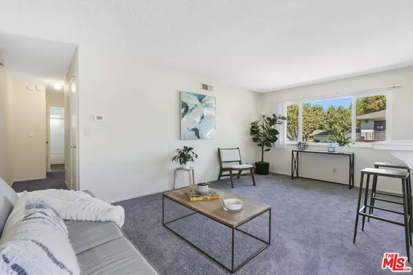 Newbury Park, CA 91320,1717 Calle Zafiro