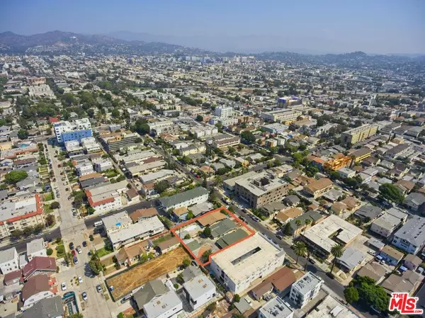 Los Angeles, CA 90004,539 N Hobart Blvd