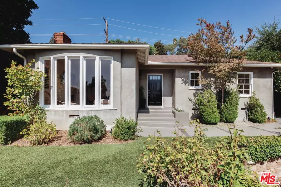 1387 Cheviotdale Dr, Pasadena, CA 91105