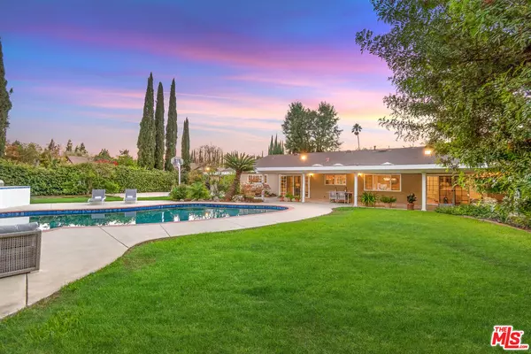 Chatsworth, CA 91311,10746 Bothwell Rd