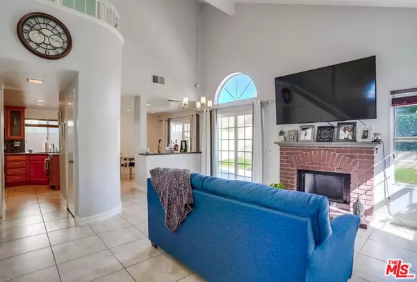 Ontario, CA 91761,3705 Live Oak Creek Way