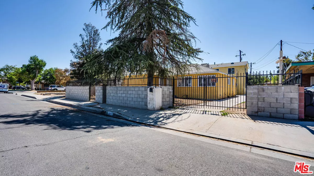 Lancaster, CA 93534,852 W Milling St #2