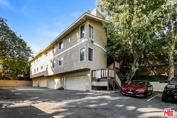 La Habra, CA 90631,214 W Olive Ave #C
