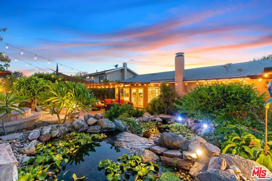 2104 Bigelow Ave, Simi Valley, CA 93065