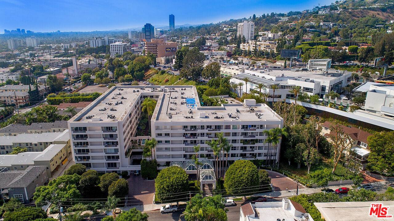 West Hollywood, CA 90069,1131 Alta Loma Rd #218