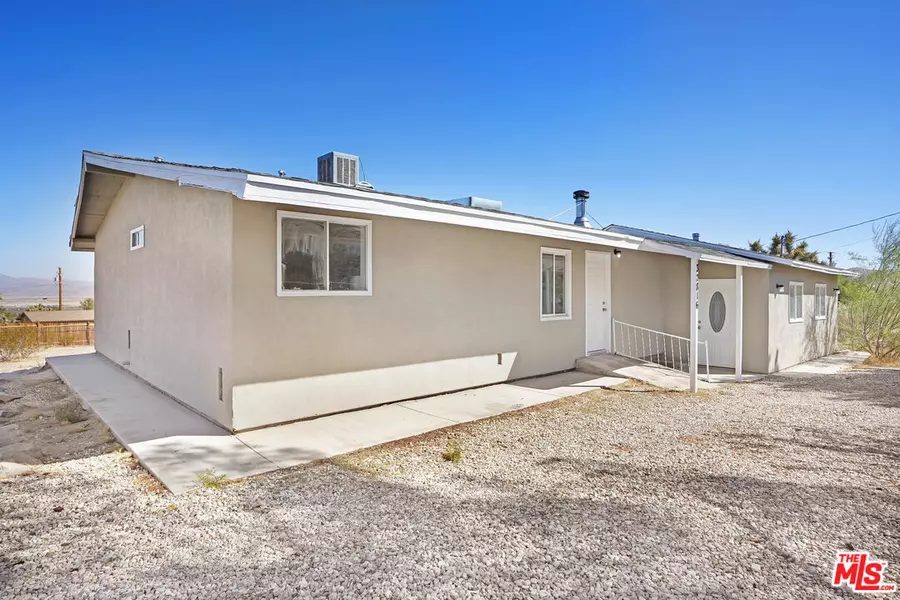 32816 Topaz Rd, Lucerne Valley, CA 92356