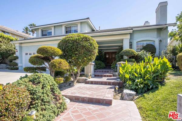 17806 Arvida Dr, Granada Hills, CA 91344