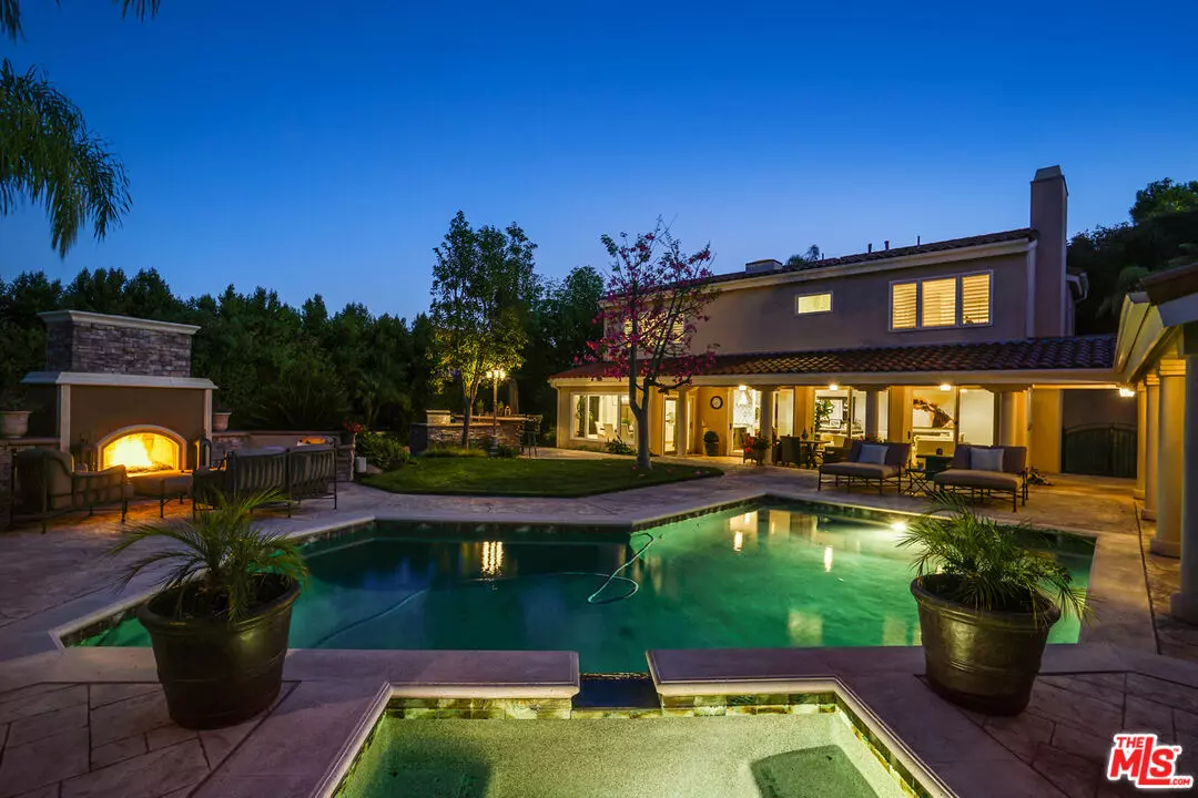 Calabasas, CA 91302,24911 Lorena Dr