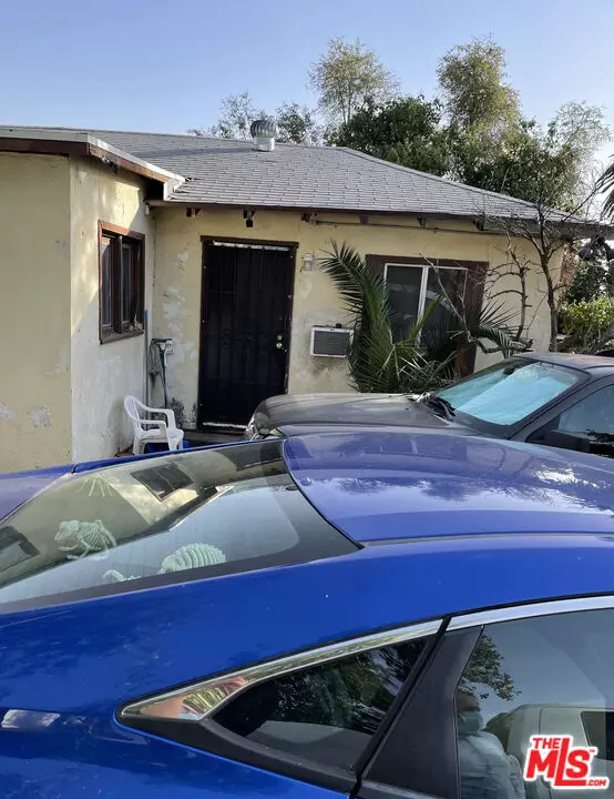 10214 Marcus Ave, Tujunga, CA 91042