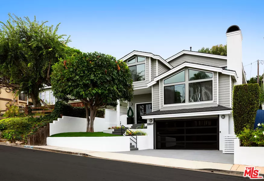 2307 N Poinsettia Ave, Manhattan Beach, CA 90266
