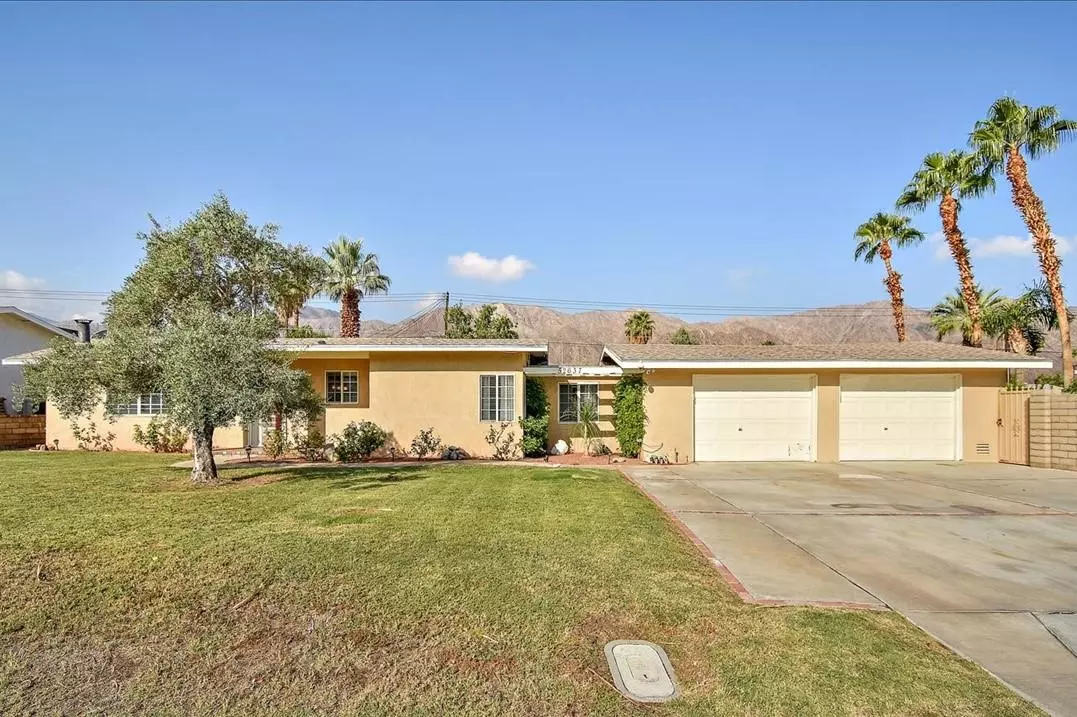 La Quinta, CA 92253,52637 Avenida Villa