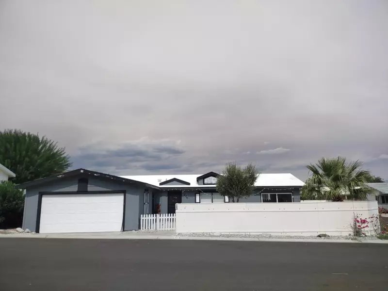 22840 Sterling AVE #104, Palm Springs, CA 92262