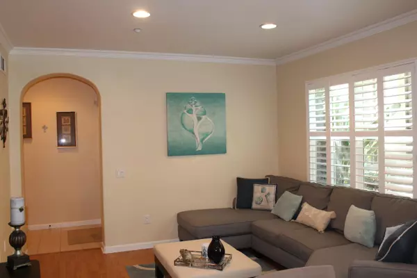 Corona, CA 92883,4313 Owens ST #103