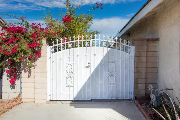 Rialto, CA 92376,530 W Mariposa DR