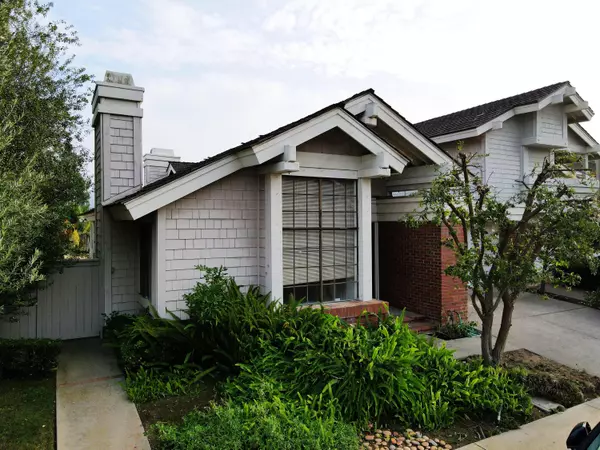 Irvine, CA 92603,8 Elderberry