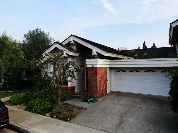 Irvine, CA 92603,8 Elderberry