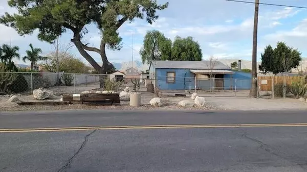 1724 W Persimmon ST, Rialto, CA 92377