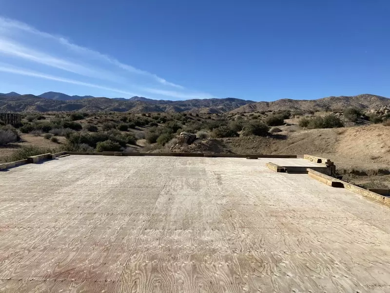 51787 Saddle LN, Pioneertown, CA 92268