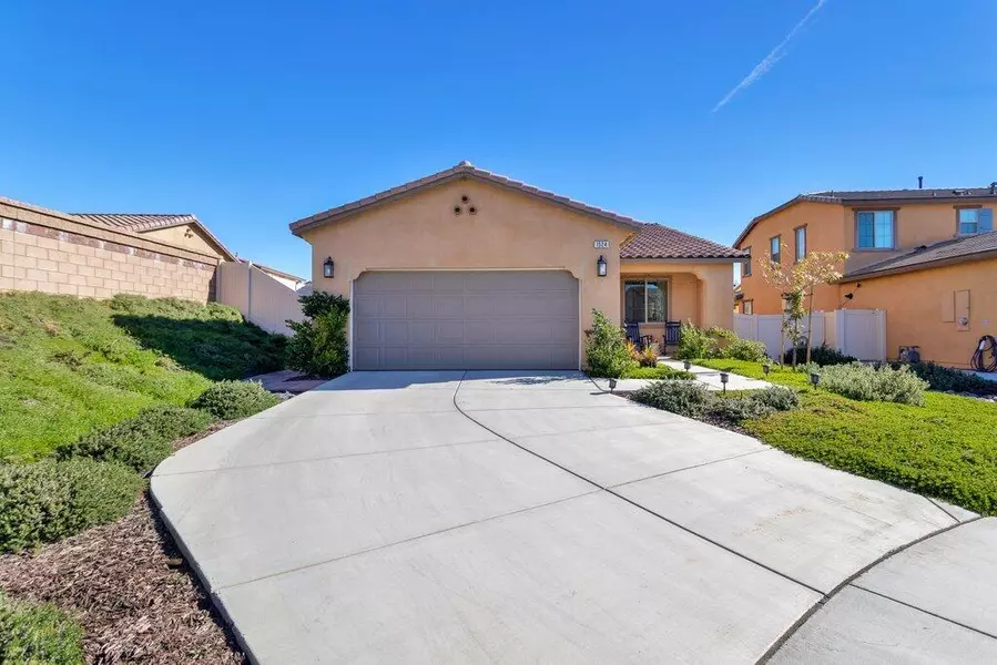 1524 Comet CT, Beaumont, CA 92223