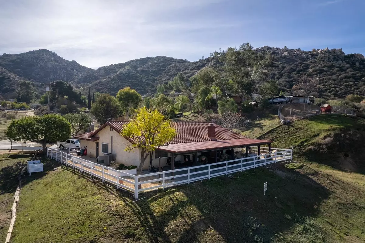 Colton, CA 92324,9179 Holly CT