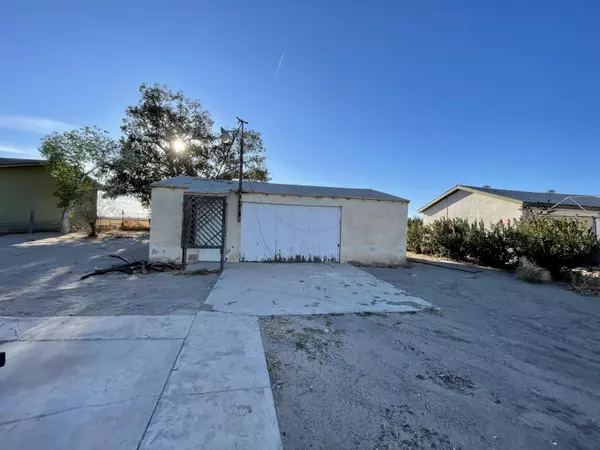 Blythe, CA 92225,1557 Riviera DR