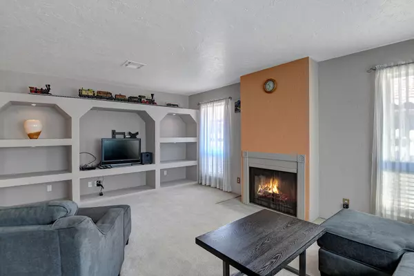 La Quinta, CA 92253,53815 Avenida Villa