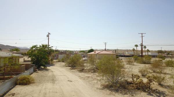 302 Manzanita Ave AVE, Twenty-nine Palms, CA 92277