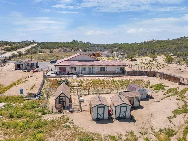 43585 Cowboy Country TRL, Aguanga, CA 92536