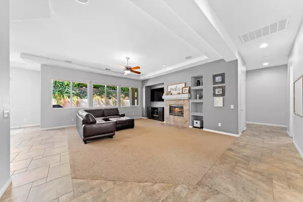 La Quinta, CA 92253,78370 Via Dijon